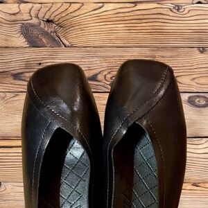 Black leather slip on shoes size 8 women’s